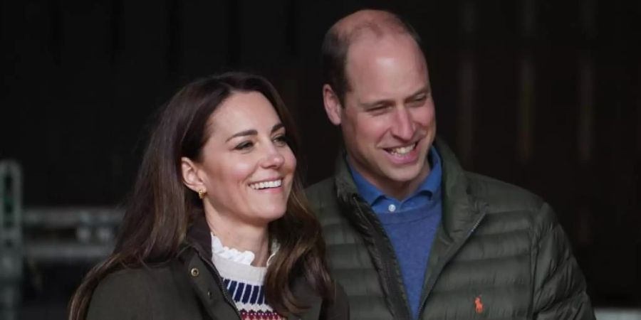 Nach Instagram und Twitter setzen William und Kate jetzt auch auf Youtube. Foto: Owen Humphreys/PA Wire/dpa
