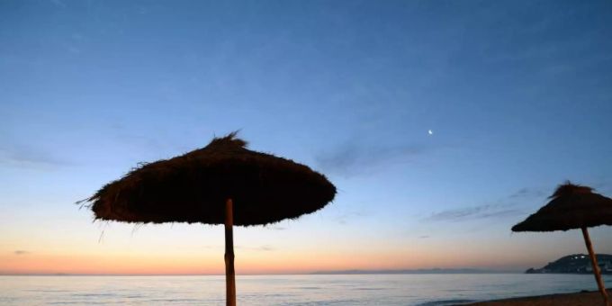 Kann ein EU-Impfpass die Chance für eine belastbarere Urlaubsplanung sein?. Foto: Ralf Hirschberger/dpa-Zentralbild/dpa Kann ein EU-Impfpass die Chance für eine belastbarere Urlaubsplanung sein?. Foto: Ralf Hirschberger/dpa-Zentralbild/dpa