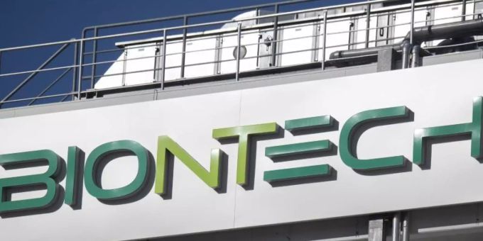 Das Logo von Biontech. biontech