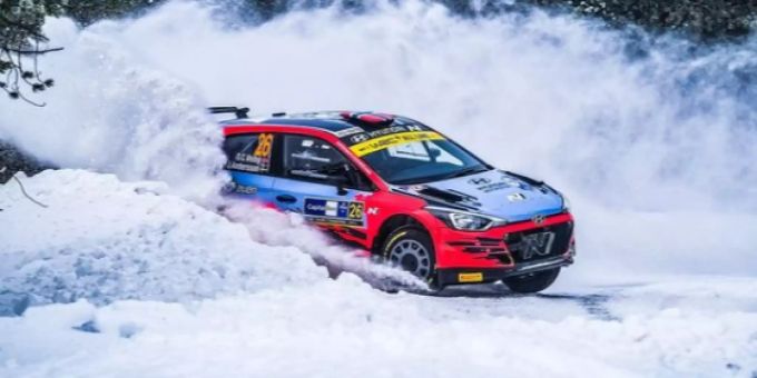 Im Schnee - Rallye: Ott Tänak gewinnt WRC-Rennen in Finnland