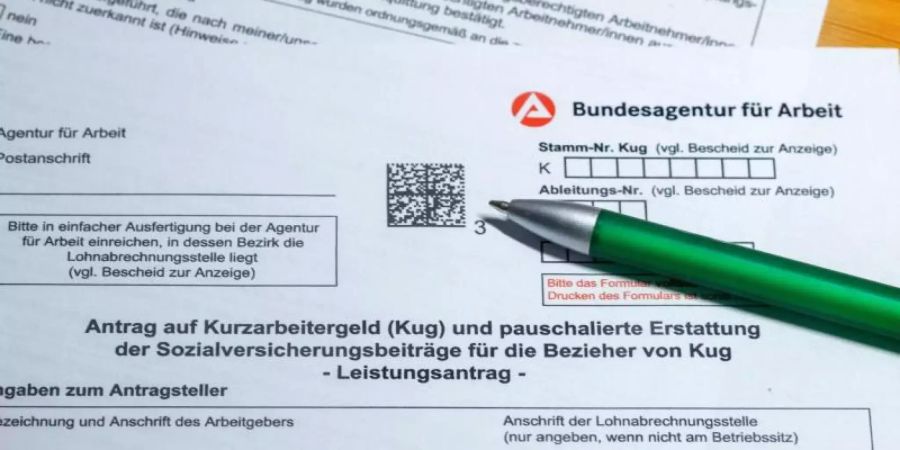 Bei 337 von 4690 Hinweisen auf Betrug beim Kurzarbeitergeld hat sich laut Bundesagentur für Arbeit ein Anfangsverdacht ergeben - diese Fälle liegen nun bei Zoll, Staatsanwaltschaft oder Polizei. Foto: Jens Büttner/dpa-Zentralbild/dpa