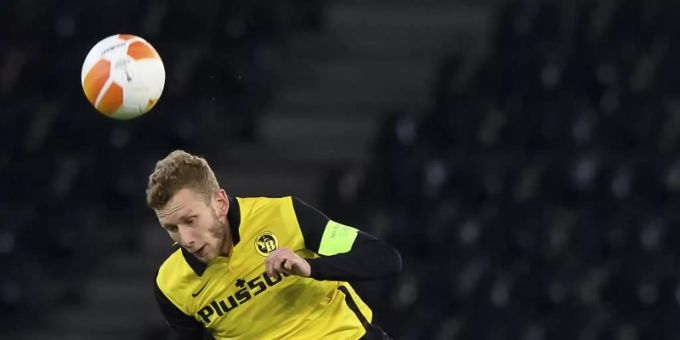 Warnt vor dem Rückspiel gegen Bayer Leverkusen: Fabian Lustenberger von Young Boys Bern in Aktion. Foto: Anthony Anex/KEYSTONE/dpa Warnt vor dem Rückspiel gegen Bayer Leverkusen: Fabian Lustenberger von Young Boys Bern in Aktion. Foto: Anthony Anex/KEYSTONE/dpa