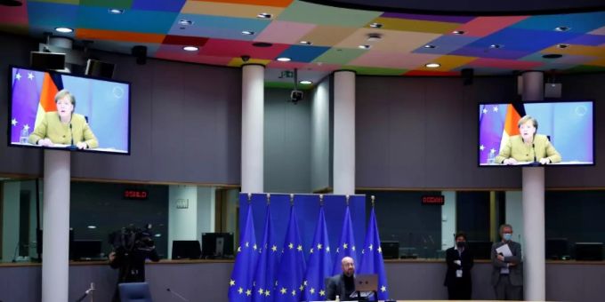 Video-Schalte mit Bundeskanzlerin Merkel Video-Schalte mit Bundeskanzlerin Merkel