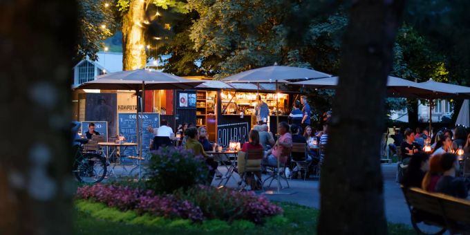 Stimmungsbild Volksgarten-Beizli. Stimmungsbild