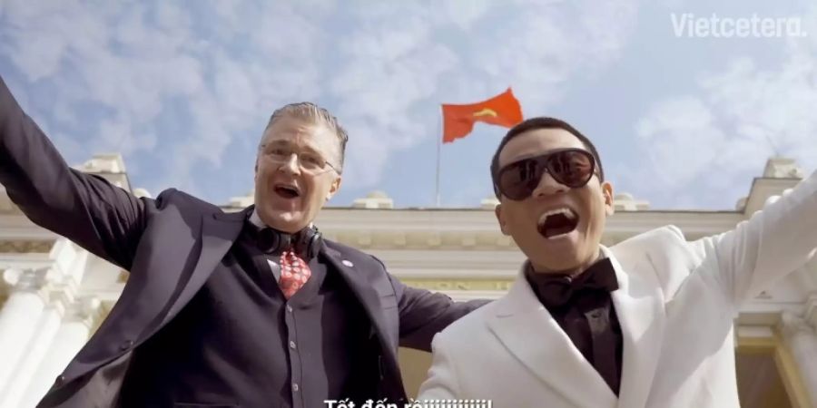 Kritenbrink in seinem Rap-Video