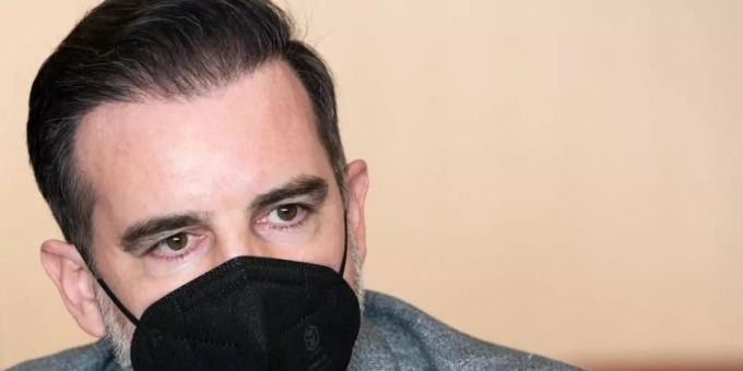 Urteil nach nur einem Prozesstag: Ex-Fussballprofi Christoph Metzelder hatte die Vorwürfe gegen ihn vor dem Amtsgericht Düsseldorf in Teilen eingeräumt. Foto: Federico Gambarini/dpa Urteil nach nur einem Prozesstag: Ex-Fussballprofi Christoph Metzelder hatte die Vorwürfe gegen ihn vor dem Amtsgericht Düsseldorf in Teilen eingeräumt. Foto: Federico Gambarini/dpa