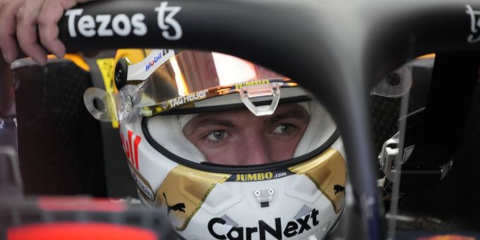 Wenn Verstappen für Red Bull Racing in Singapur erneut gewinnt, kann er die erfolgreiche Titelverteidigung bereits frühzeitig perfekt machen. Red Bull Racing Verstappen