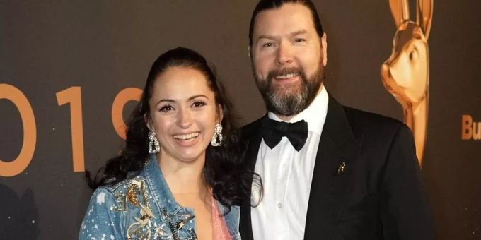 Seltener Pärchenauftritt: Rea Garvey und seine Josephine bei einer Veranstaltung. Seltener Pärchenauftritt: Rea Garvey und seine Josephine bei einer Veranstaltung.