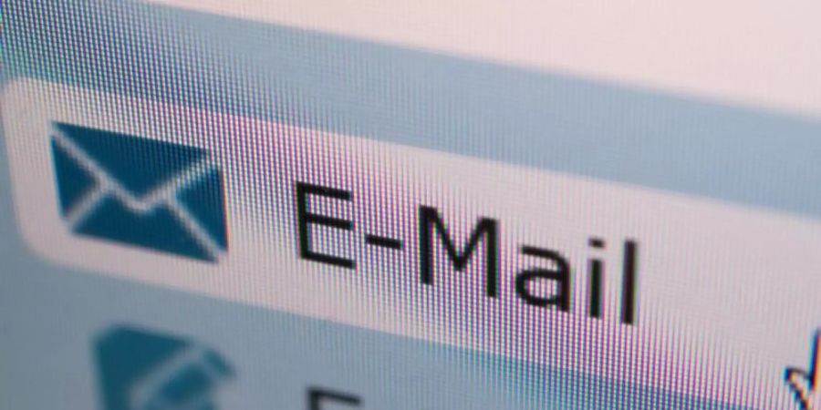 Das BKA warnt vor betrügerischen Mails. Foto: Andrea Warnecke/dpa-tmn