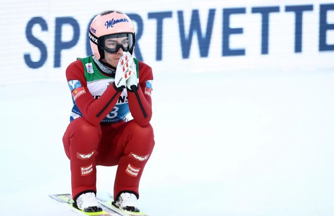 Schock für Stefan Kraft: Der Österreicher verpasst das zweite Springen der Vierschanzentournee. Stefan Kraft