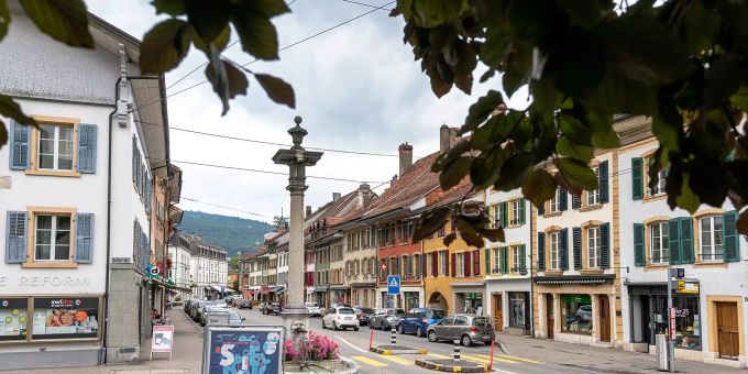 Die Hauptstrasse in der Gemeinde Nidau. Die Hauptstrasse in der Gemeinde Nidau.