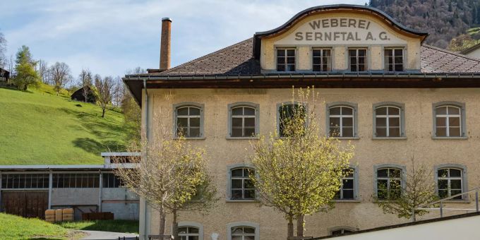 Weberei Sernftal-WESETA TEXTIL in Glarus Süd. Weberei Sernftal-WESETA TEXTIL in Glarus Süd.