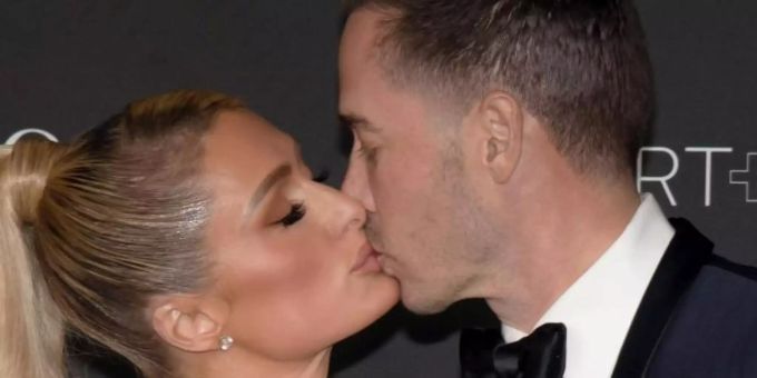 Paris Hilton, US-Reality-Star, und Carter Reum haben im 2021 geheiratet. Foto: Billy Bennight/ZUMA Press Wire/dpa paris hilton