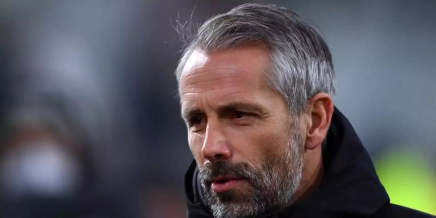 Geniesst trotz des Königsklassen-Aus einen hohen Stellenwert bei Borussia Dortmund: BVB-Coach Marco Rose. Foto: Swen Pförtner/dpa