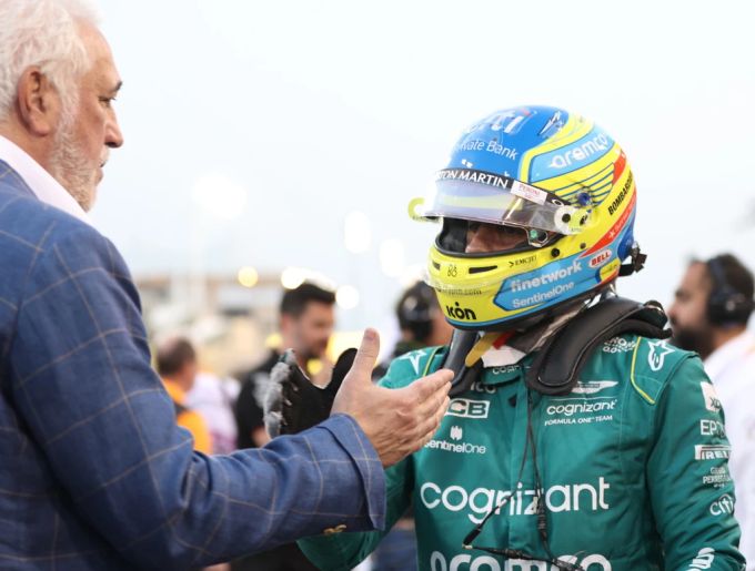 Lawrence Stroll (links) mit Fernando Alonso. lawrence stroll