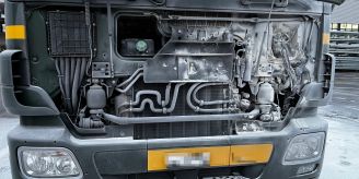 Schmerikon SG - Lastwagenbatterien auf Firmenareal geraten in Brand