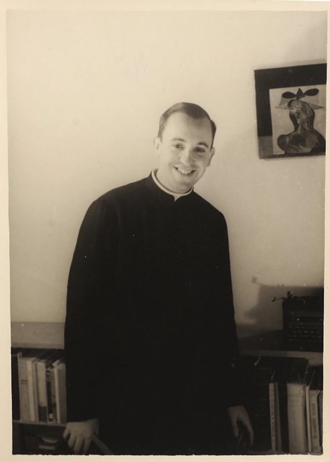 Papst Franziskus als junger Mann auf einem Foto aus dem Jahr 1966. Papst Franziskus