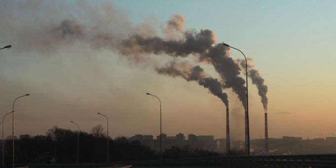 2022 gab es so viele energiebedingte CO₂-Emissionen wie nie. (Symbolbild) co2 emissionen