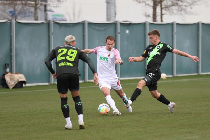 Der FC Augsburg dreht nach 0:2-Rückstand mächtig auf und ist von den St.Gallern nicht mehr zu stoppen. Augsburg St.Gallen