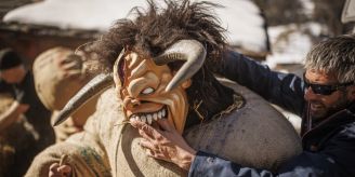 Feste und Feiern - Die schönsten Traditionen im Dorf Feste und Feiern - Die schönsten Traditionen im Dorf