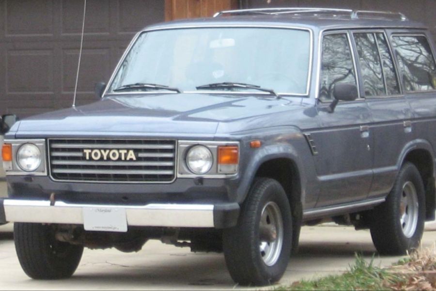 Toyota Land Cruiser J6