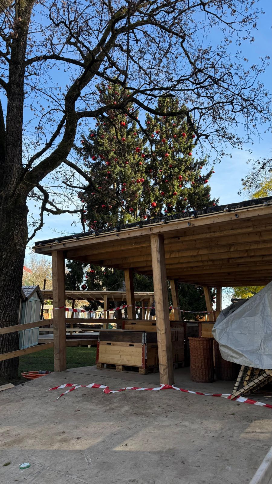 Der Sternenmarkt wird täglich von 11 bis 22 Uhr, am Sonntag bis 20 Uhr, geöffnet sein.