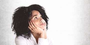 tagträumende frau