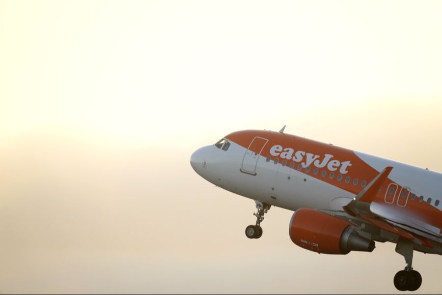 Auf einem Flug der Airline Easyjet durften die Passagiere keine Produkte konsumieren, die Nüsse enthielten.