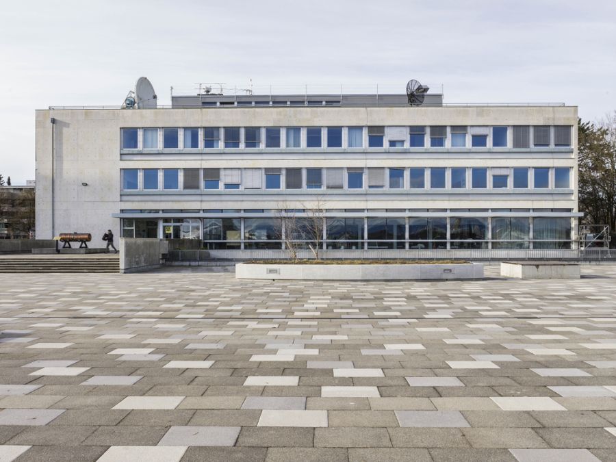 An der Uni Bern wird das Studium massiv teurer – insbesondere für ausländische Studierende.