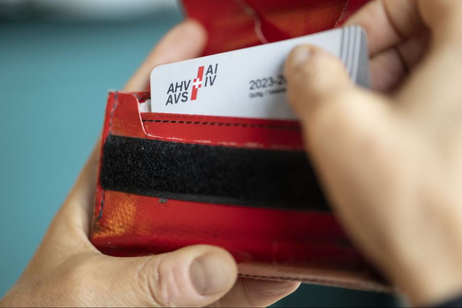 Auch die Altersvorsorge besorgt Herr und Frau Schweizer.