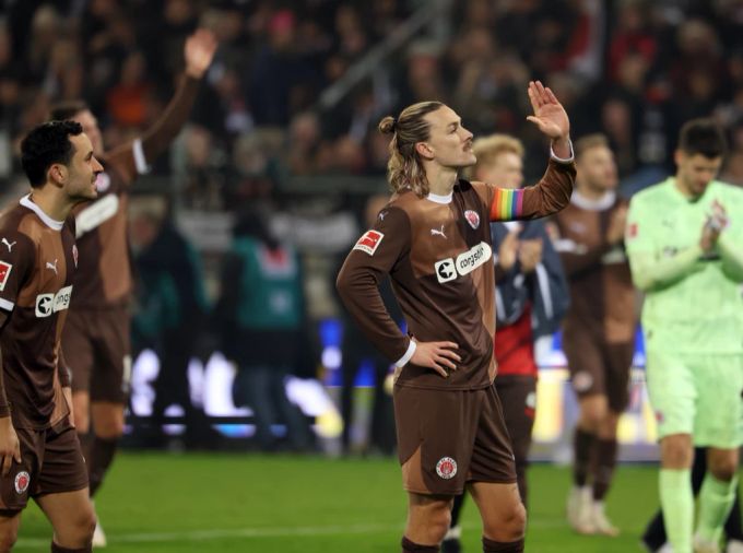 St. Paulis Captain Jackson Irvine. FC St. Pauli