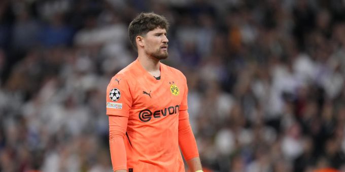 Goalie Gregor Kobel verpasst das Spiel des BVB gegen Leipzig. BVB
