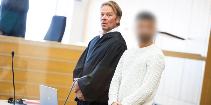 Der angeklage Deutsch-Afghane muss für XX Jahre ins Gefängnis. (Archivbild) Der angeklage Deutsch-Afghane muss für XX Jahre ins Gefängnis. (Archivbild)