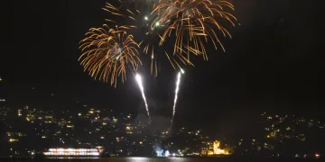 Feuerwerke auf dem Thunersee