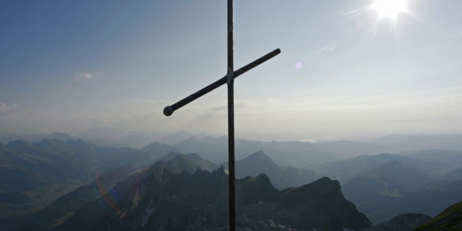 Nun erreichen die Temperaturrekorde auch die Berge: Mit 16,3 Grad verzeichnete die Messstation auf dem Säntis AI den Höchstwert von 1949. (Archivbild)