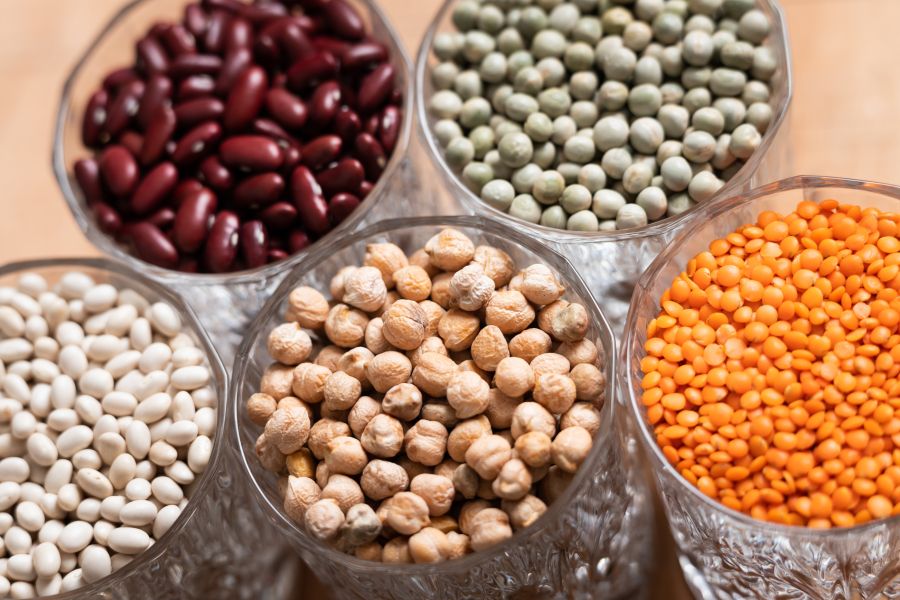 Wundermitteli für jedermann sind ausserdem etwa Ballaststoffe, Hülsenfrüchte und Omega-3-Fette. Sie helfen bei der Verdauung und lindern Entzündungen.