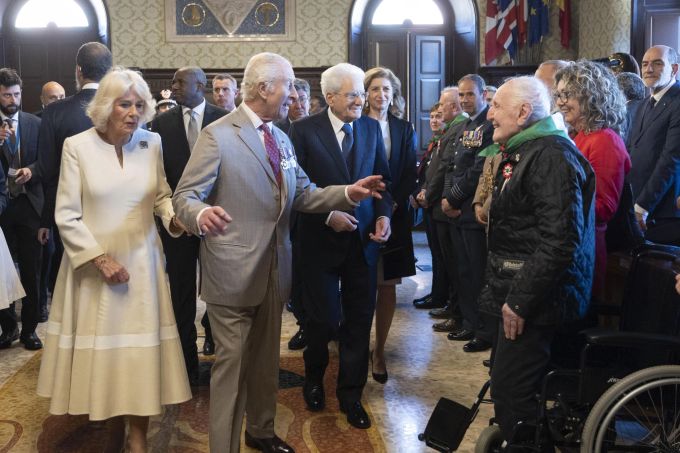 König Charles ist derzeit so aktiv wie selten zuvor. King Charles Camilla