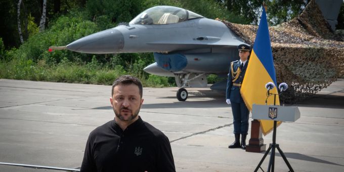 Die Ukraine von Präsident Selenskyj ist nunmehr der grösste Rüstungsimporteur der Erde. (Archivbild) Ukraine Krieg