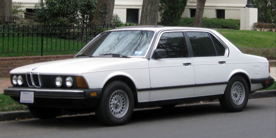 BMW E23, 1977–1986: