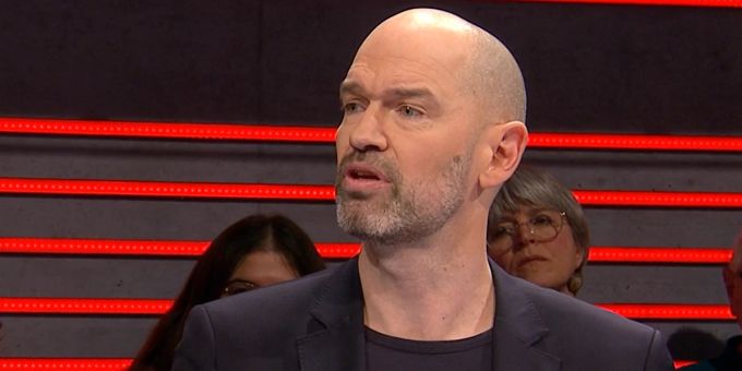 «Arena» - Ethiker: Social-Media-Verbot wäre «nichts Aussergewöhnliches»