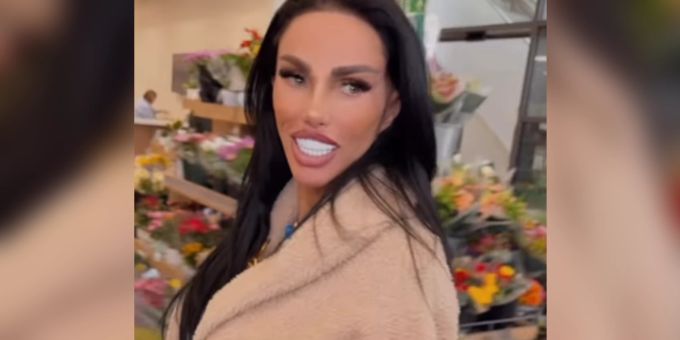 Nanu, was ist denn mit Katies Beisserchen passiert? Katie Price