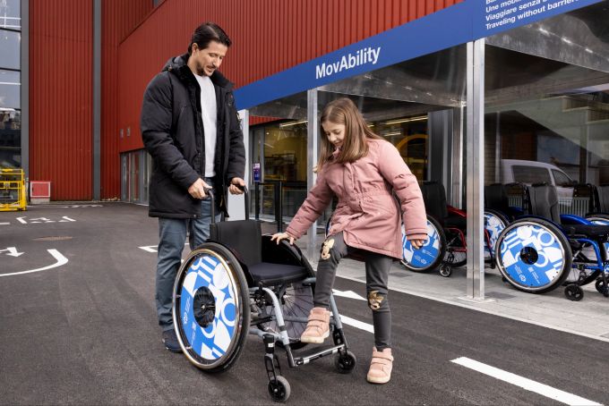 Im Verkehrshaus der Schweiz erfährst du Wissenswertes rund um den Rollstuhl. Symbolbild Movability