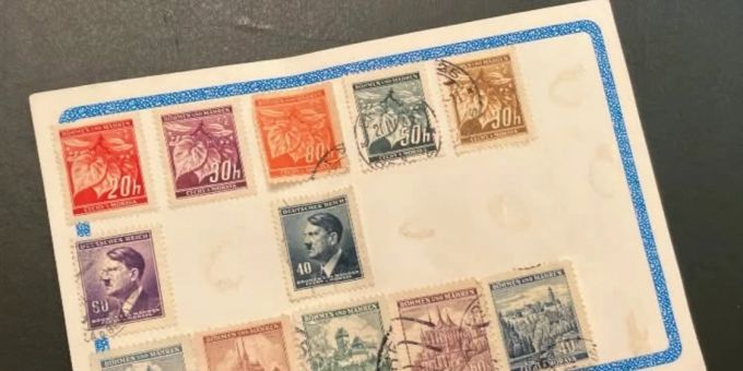 Wer die Hitler-Briefmarken verschickt hat, weiss Tamara Funiciello nicht. Tamara Funiciello