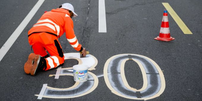 Eine Umfrage zeigt: Viele Basler wünschen sich Tempo 30 auf Hauptverkehrsachsen. Erstellung einer 30er Zone