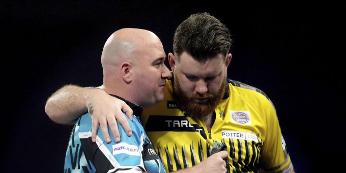 Rob Cross gratuliert seinem Kumpel Scott Williams. Rob Cross