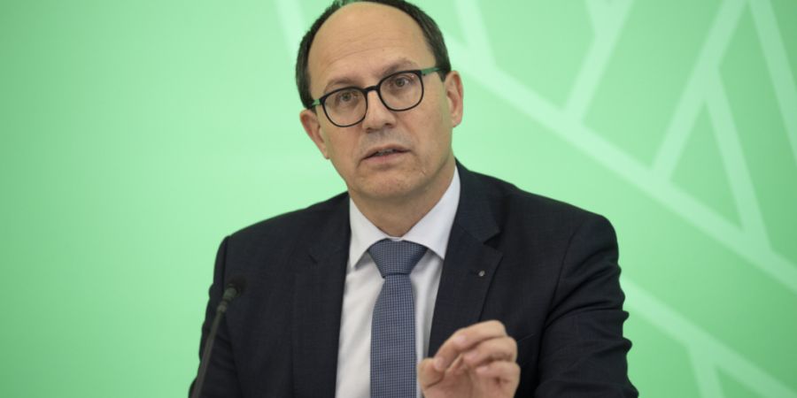Der St. Galler Finanzchef Marc Mächler (FDP) präsentierte nach zwei Jahren mit tiefroten Zahlen wieder ein positives Rechnungsergebnis. (Archivbild)