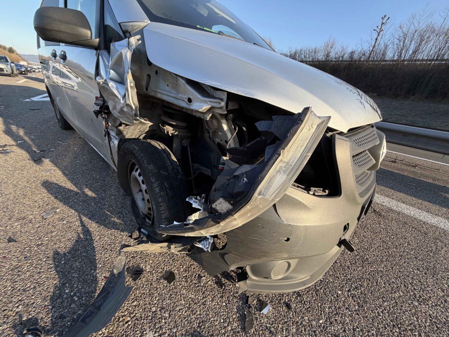 An den Fahrzeugen entstand Sachschaden.