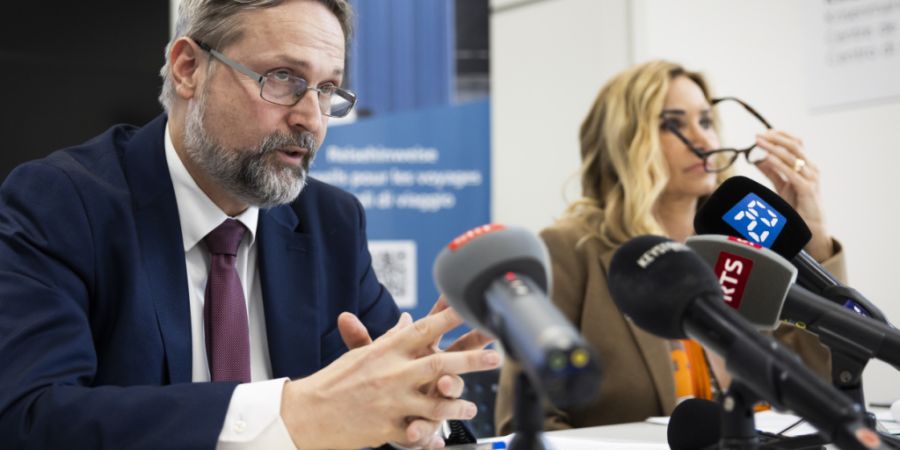 Der Schweizer Botschafter Olivier Bangerter informierte die Medien am Montag über seine Ausreise und die aktuelle Lage im Iran.