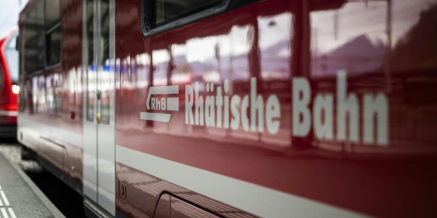 Verschiedene Strecken der Rhätischen Bahn werden bis Ende Oktober 2027 gfleich mehrmals gesperrt (Symbolbild).
