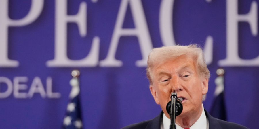 ARCHIV - US-Präsident Donald Trump. Foto: Mark Schiefelbein/AP/dpa/Archivbild